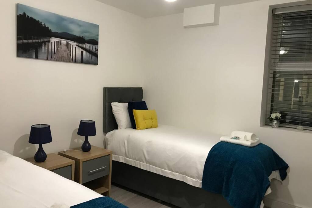 Marie'S Serviced Apartments- 2 Bedroom City Stay Bedford Exterior photo